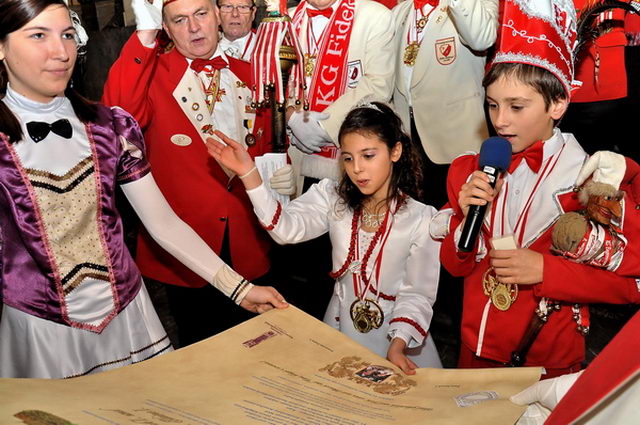 Session2012  106.jpg